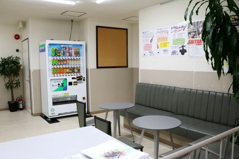 アズール･ギター教室 池下教室のサムネイル画像 2